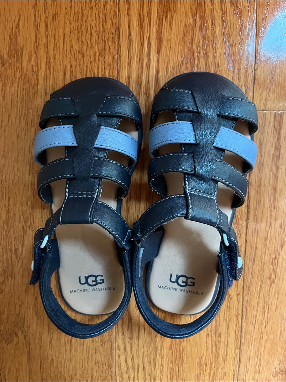 UGG Kolding blue fisherman sandals, little kid, size 10